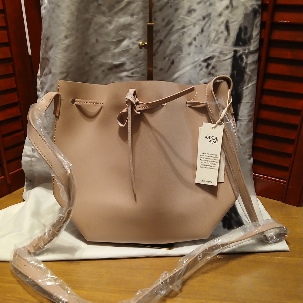 Kayla & Ava Blush Bucket Tote